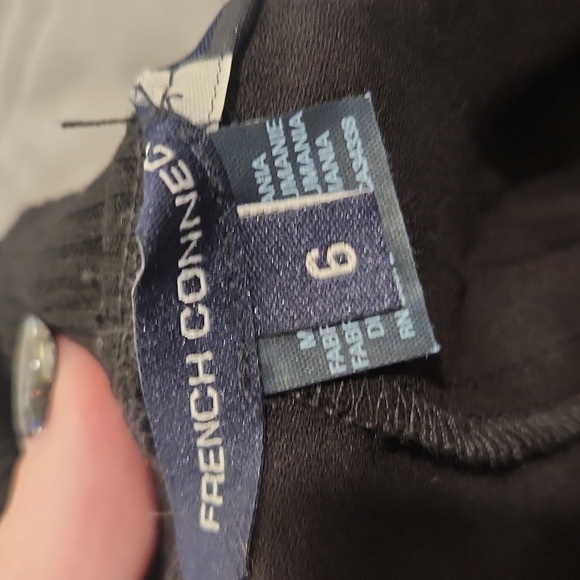 French Connection Black Cropped Pants Size 6! - Picture 2 of 10